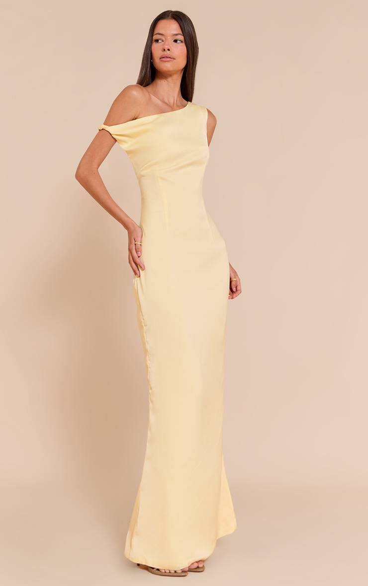 Citron Robe Longue Asymétrique En Satin Avec Col Bardot Torsadé