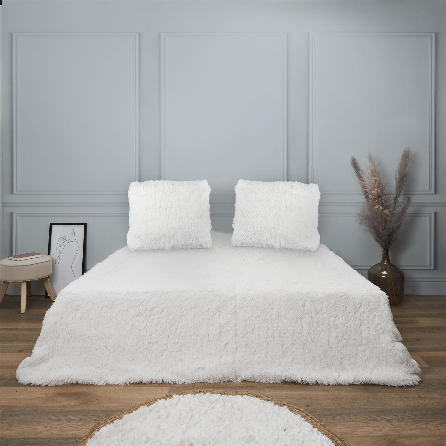 PARURE LIT POILS LONGS CREME 220X240CM