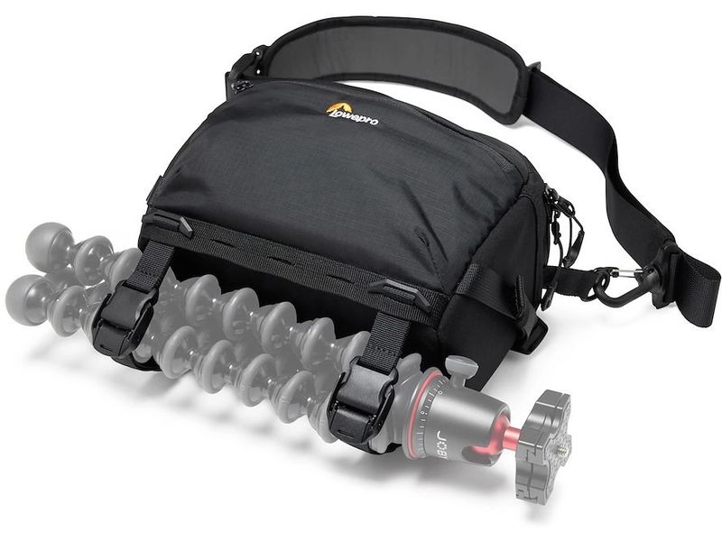 Lowepro Kamera-Tasche ProTactic Lite SLX 110 AW III Robuste, kompakte Umhänge-/Schultertasche für spiegellose Vollformatkamera mit 24-70 mm F/2.8 Objektiv