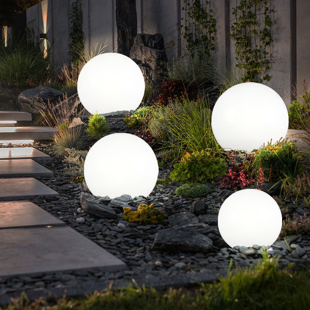 4er Set LED Solar Kugelleuchten in verschiedenen Größen