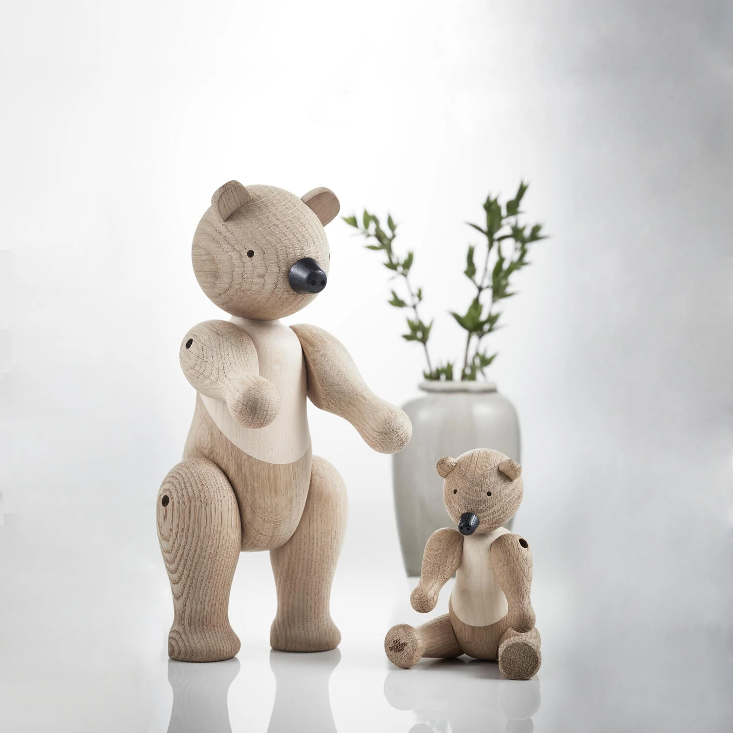Kay Bojesen  Bjørn ubehandlet eg/ahorn - H: 25 cm.