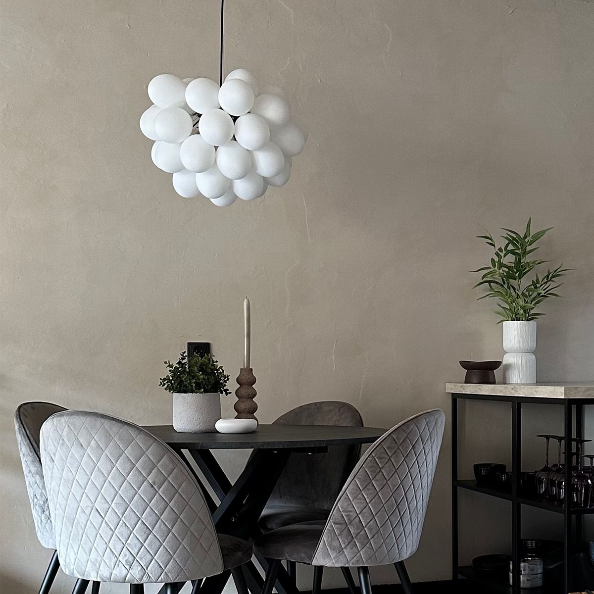 Art deco hanglamp zwart met opaal glas 8-lichts rond - Uvas
