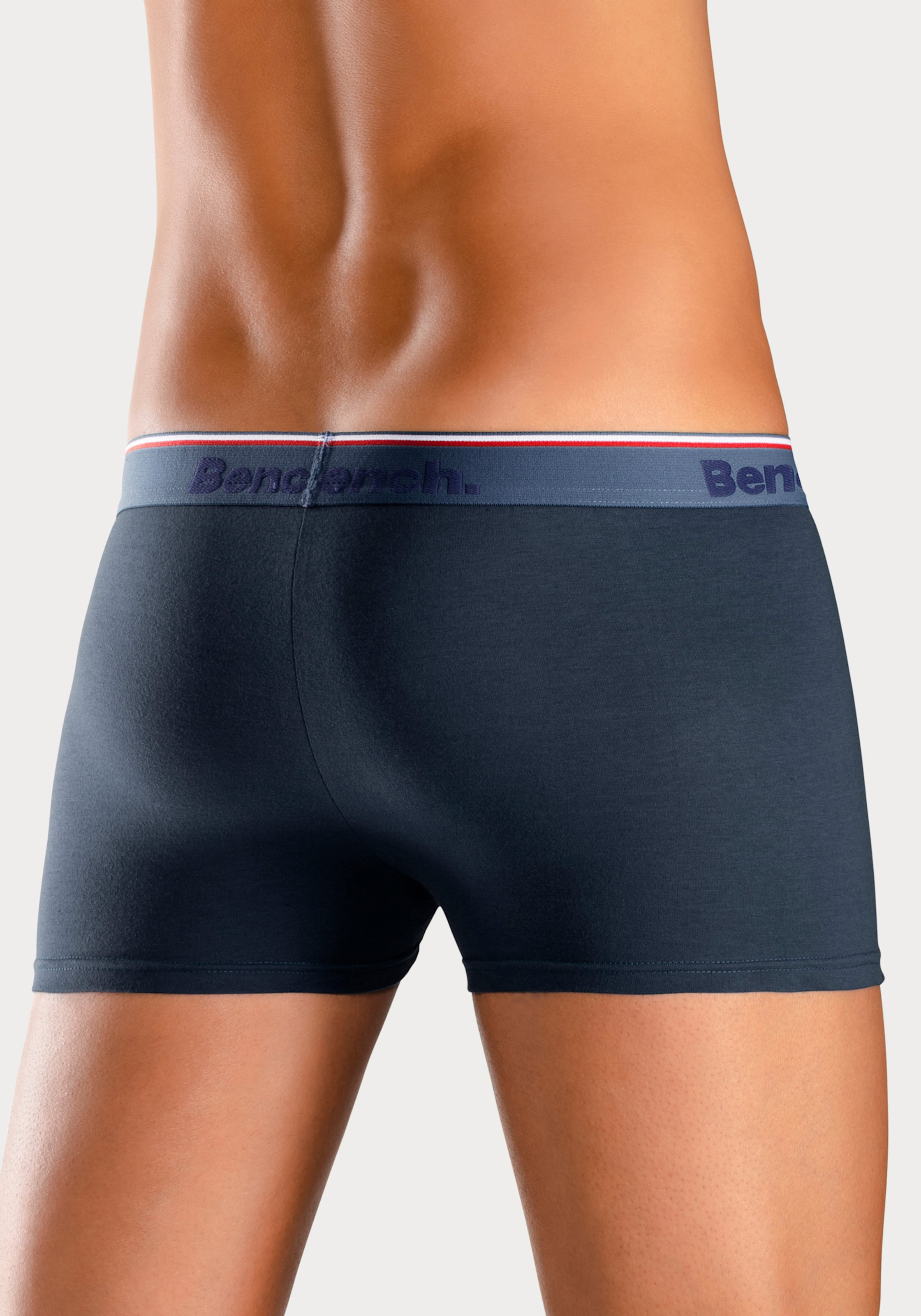 Bench. Boxer in navy, blau