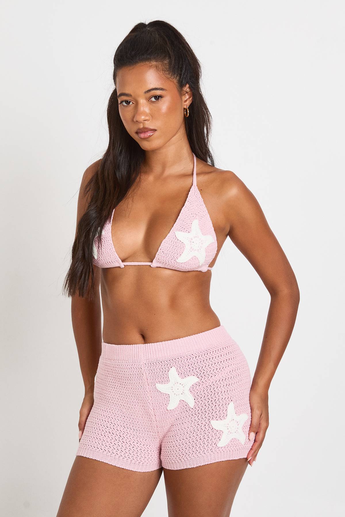 boohoo Ensemble Coordonné Bikini Et Micro Short Tricot Crochet Appliqué Étoile De Mer