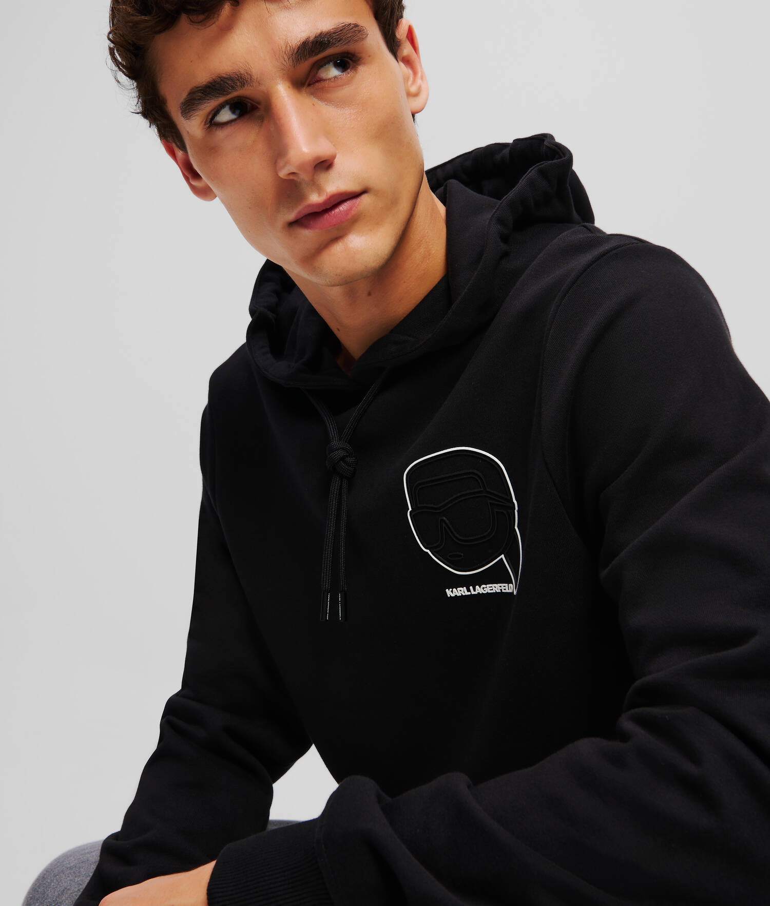 SWEAT À CAPUCHE À CONTOUR K/IKONIK