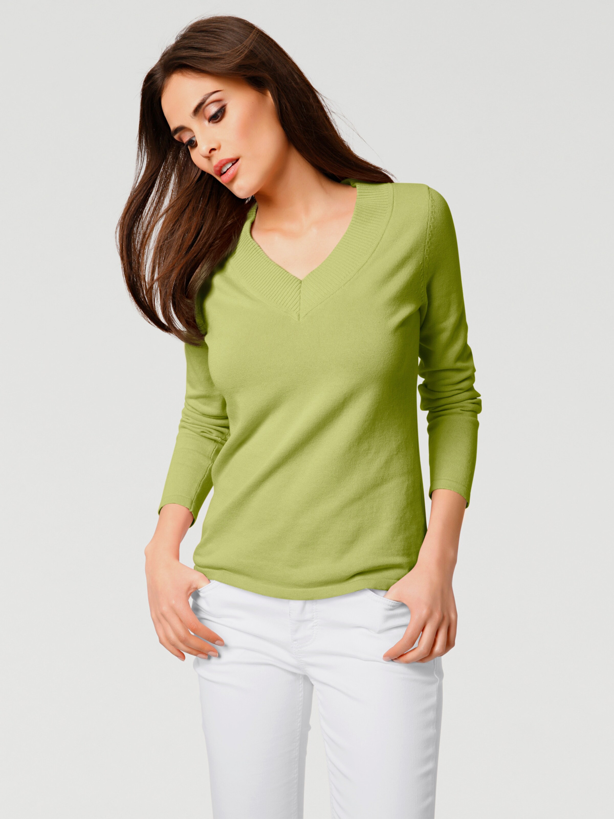 V-Pullover