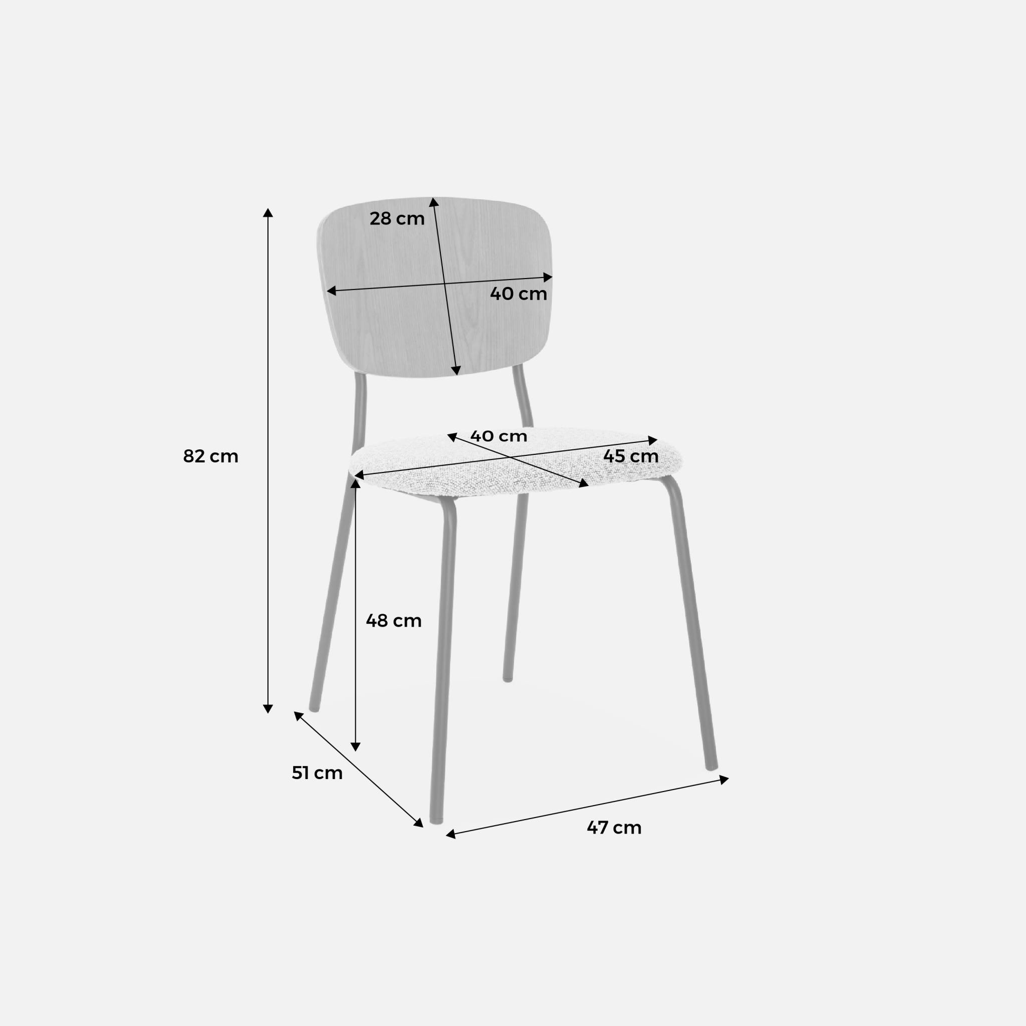 Lot de 2 chaises assise bouclette texturée blanche. Dossier bois de peuplier courbé. Pieds en métal noir mat