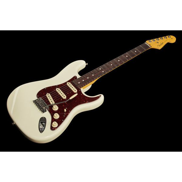 Fender AM Pro II Strat OWT