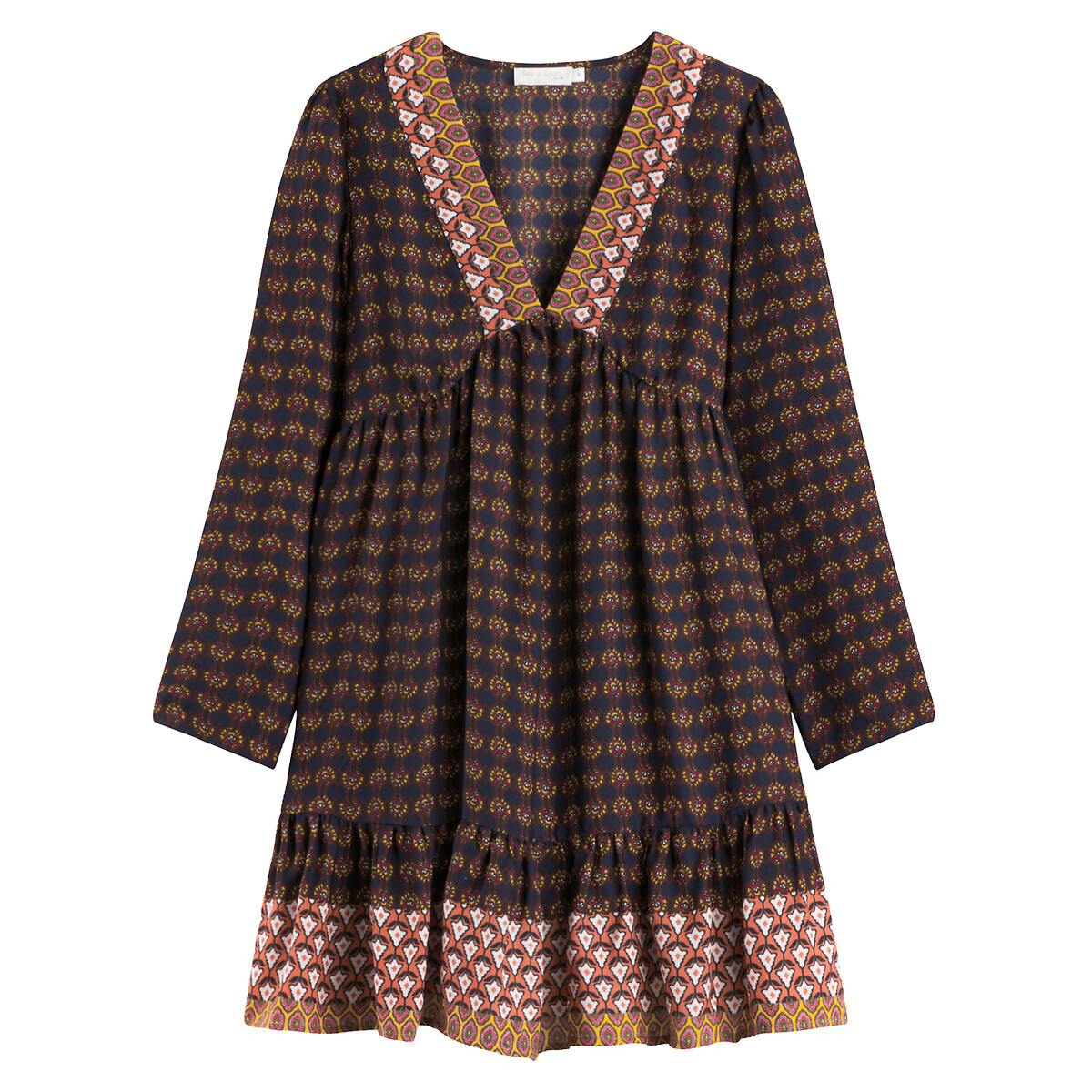 ATÉ BREVE<br>Vestido curto, mangas compridas, decote em V