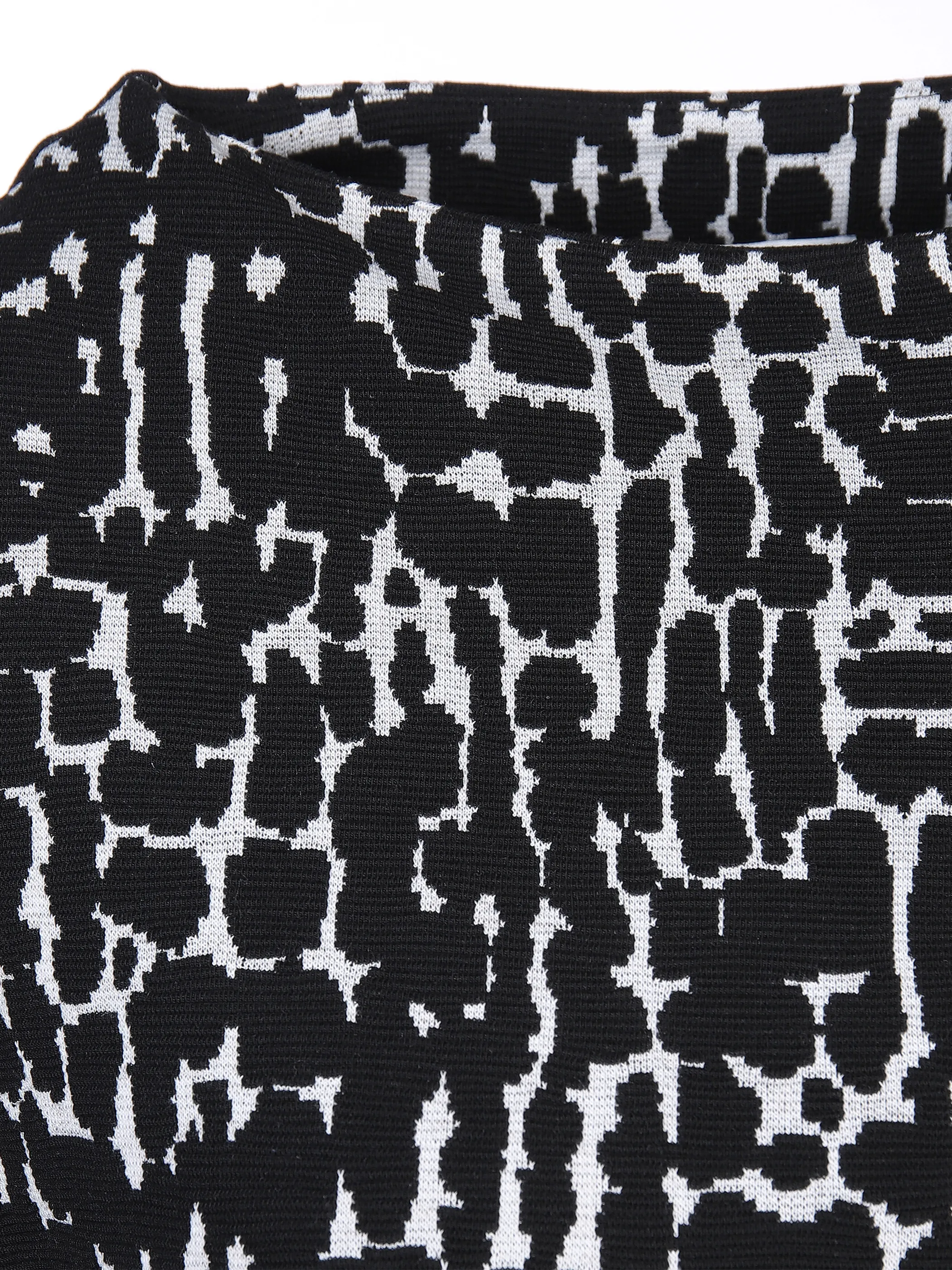Damen Shirt mit 7/8 Arm im abstrakten Dessin