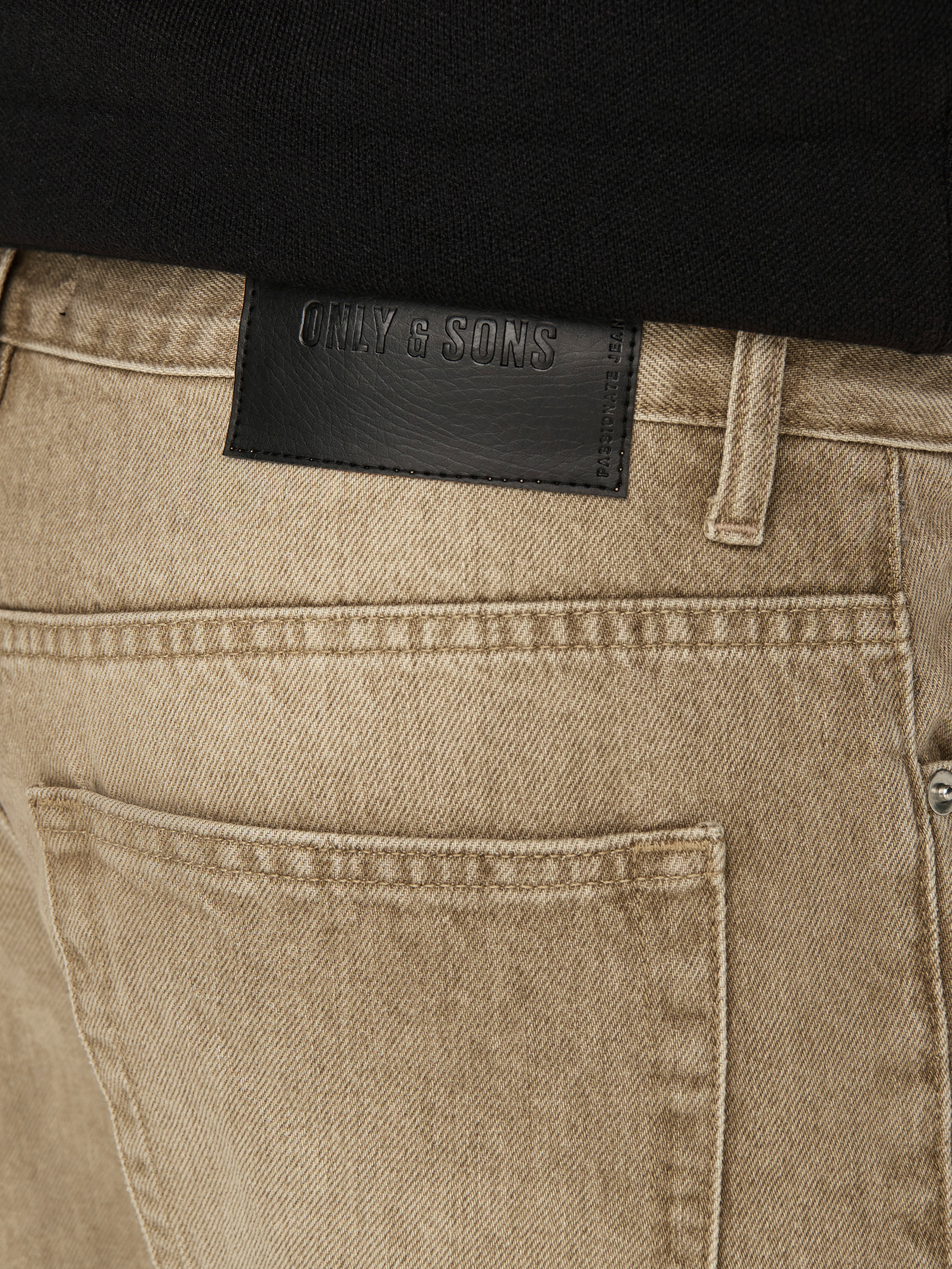 ONSEDGE Mittlere Taille Gerade geschnitten Jeans Beige
