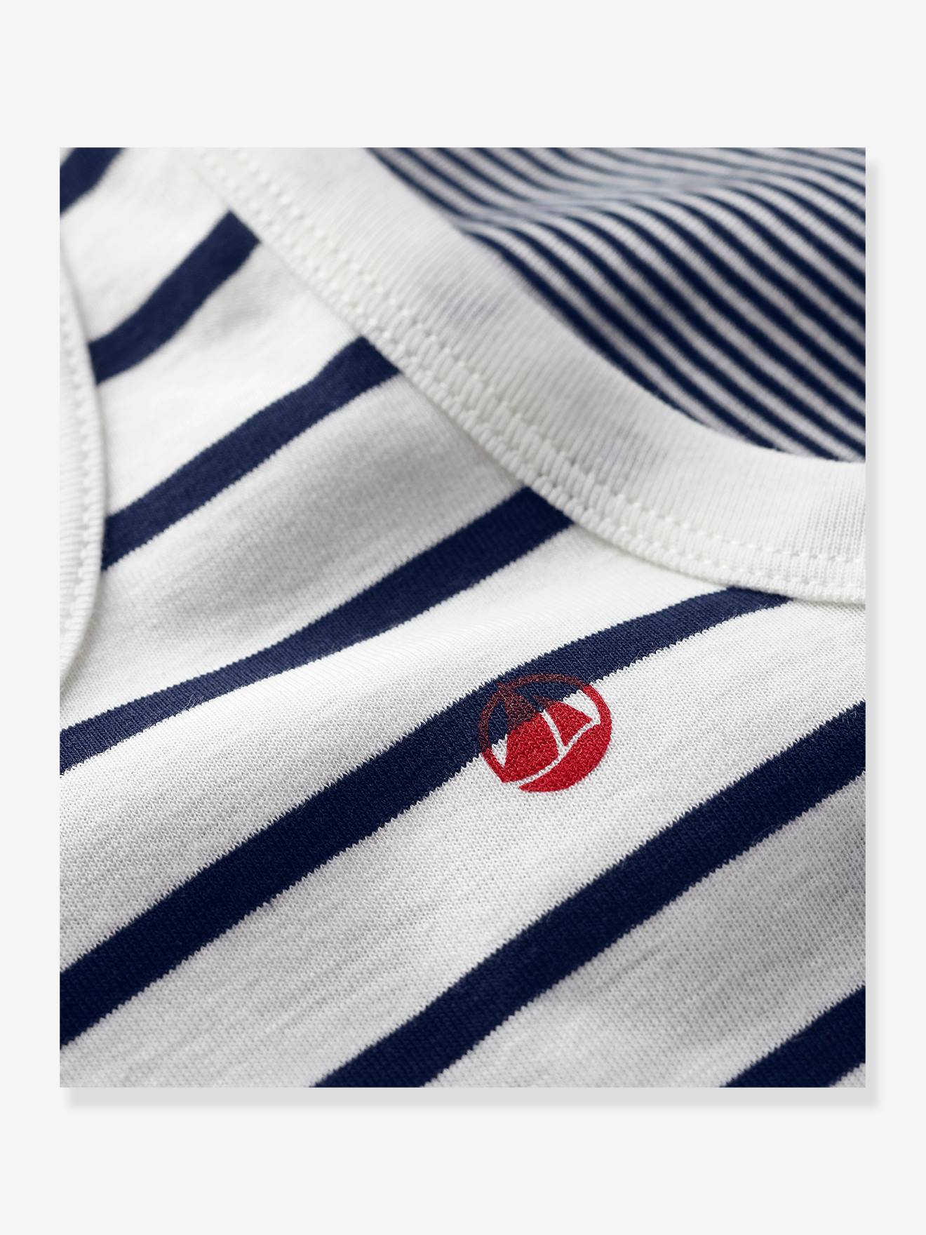 Lote com 2 regatas PETIT BATEAU de algodão, na cor azul.