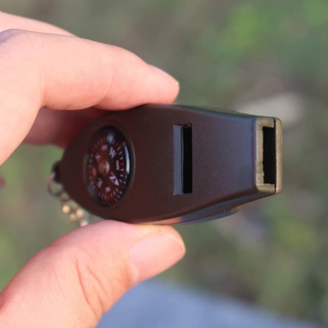 Multifunktion 4 i 1 fløjte Forstørrelsesglas kompas termometer
