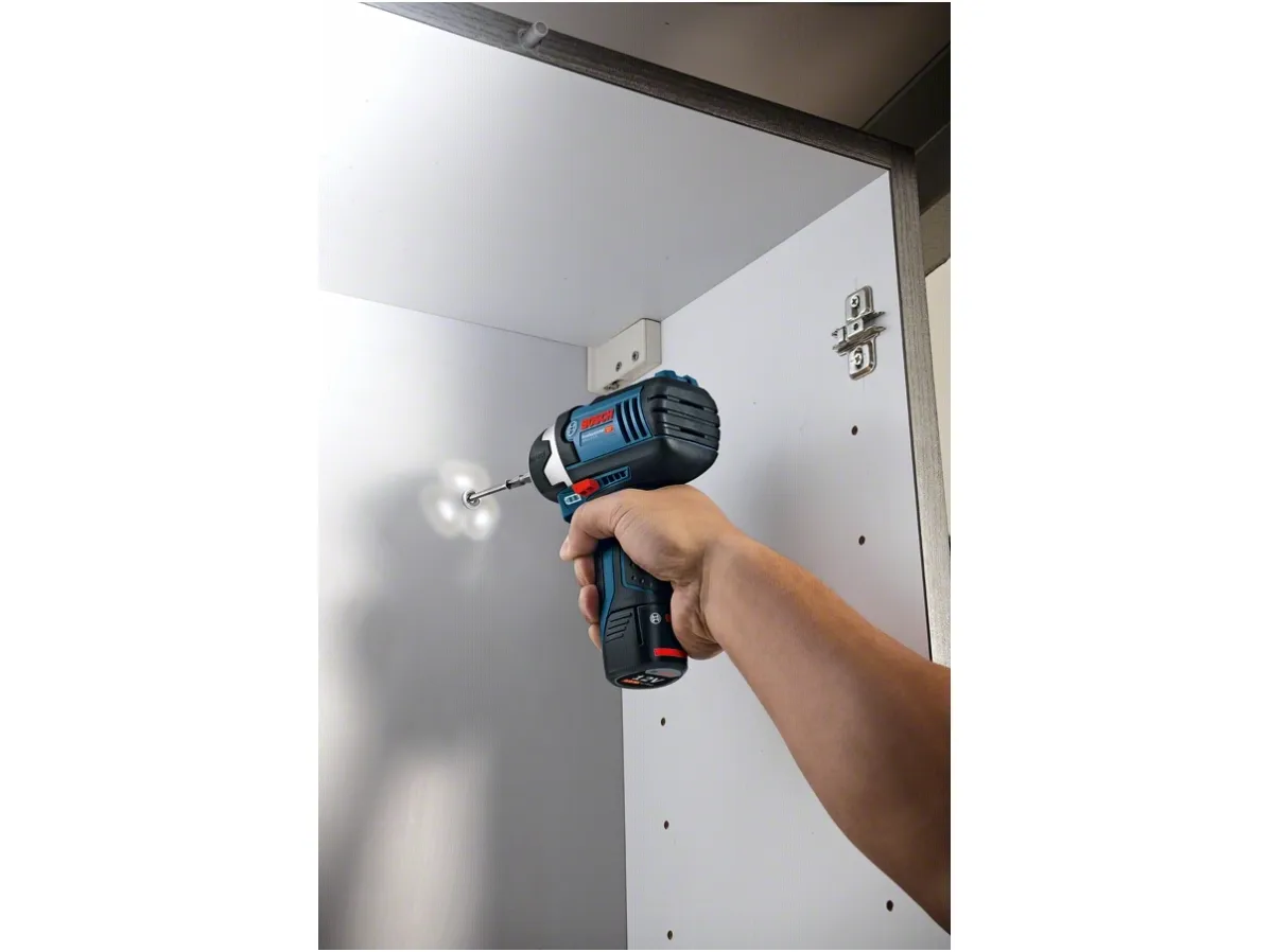 Bosch SLAGSKRUETRÆKKER GDR 12V-105 SOLO L-BOXX