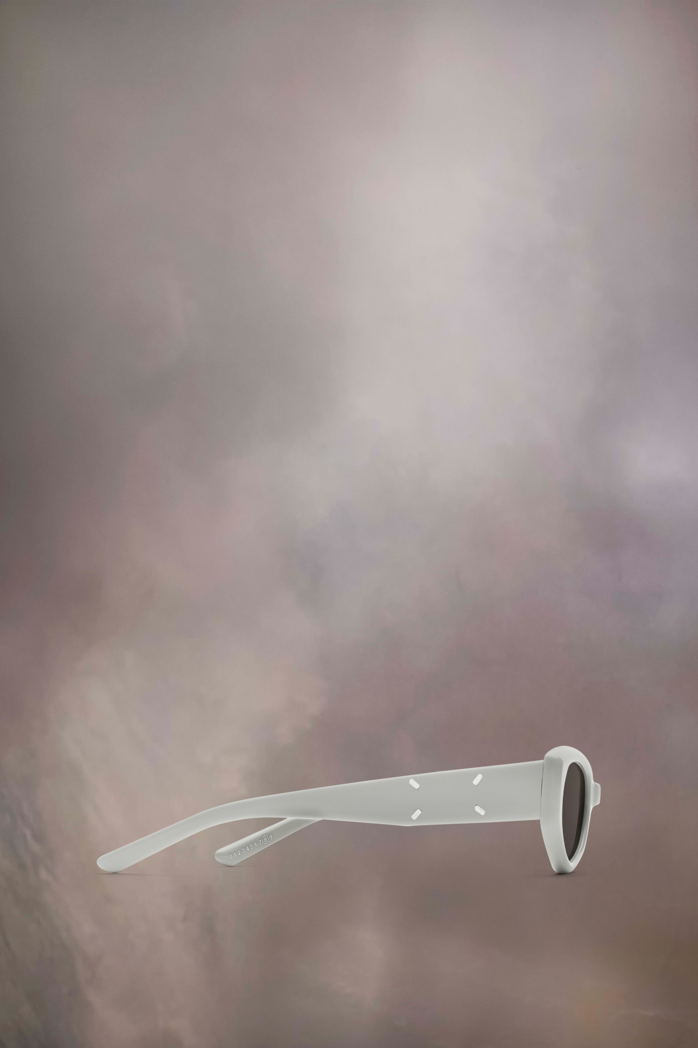 Lunettes de soleil minimalistes grises x Gentle Monster​