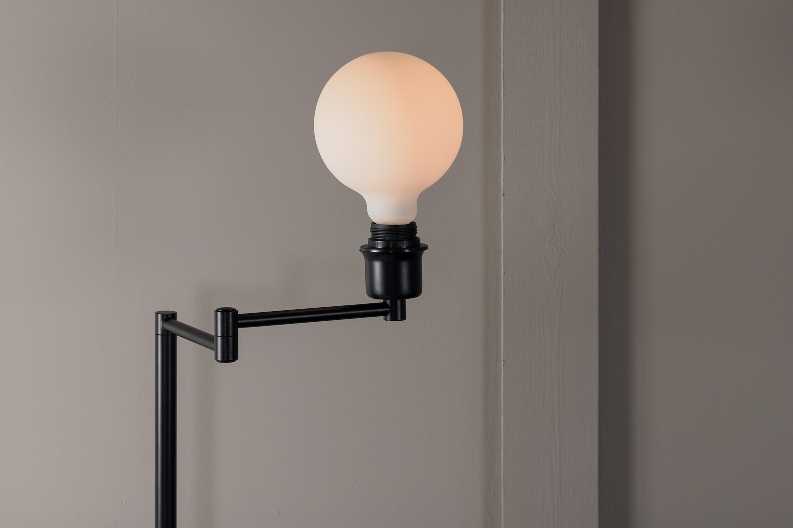 Virro gulvlampe Sort