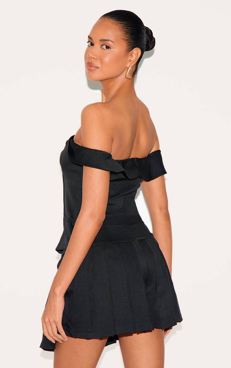 Noir Combishort Jupe-culotte Plissée À Détail Boutons Et Encolure Bardot Ajustée