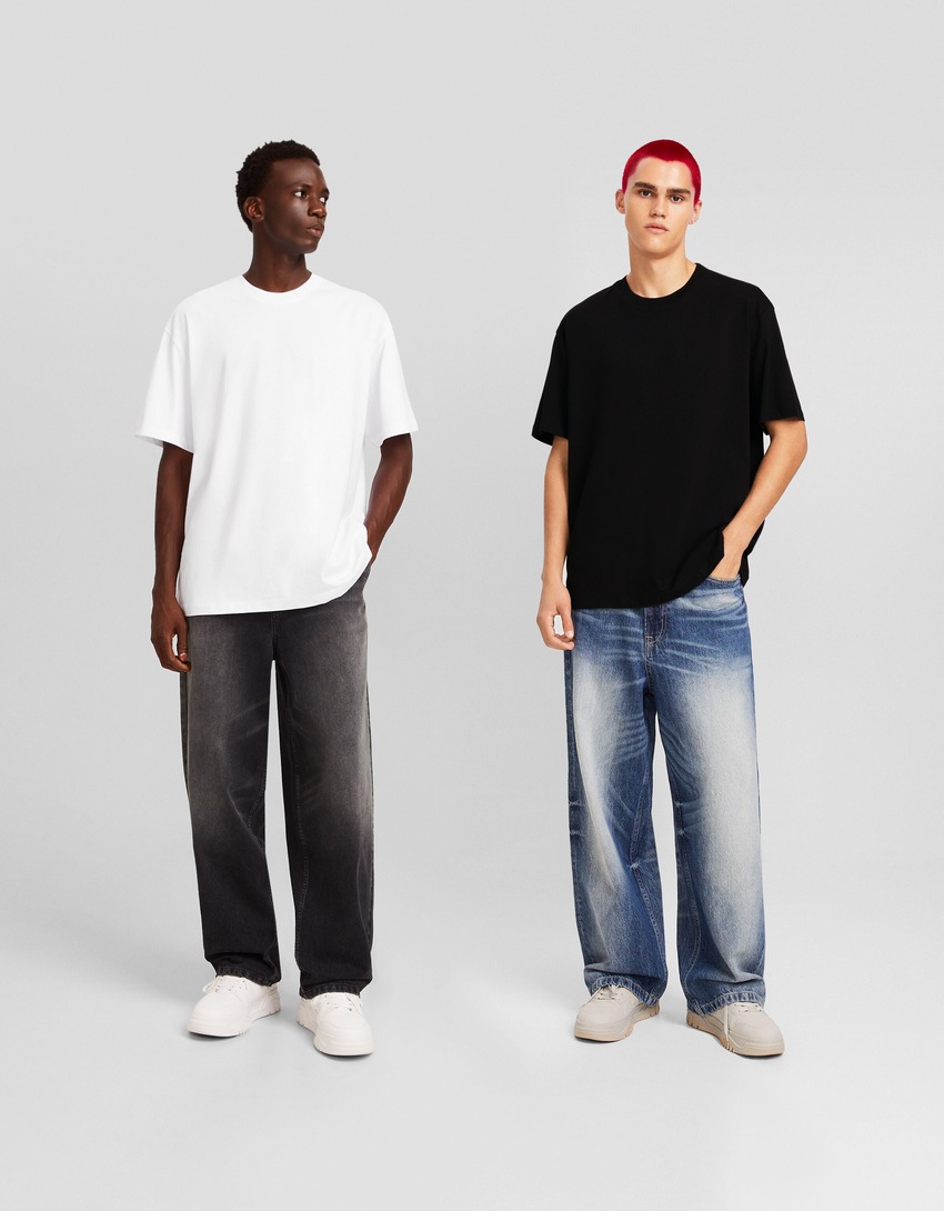 Pacote com 2 camisetas de corte reto