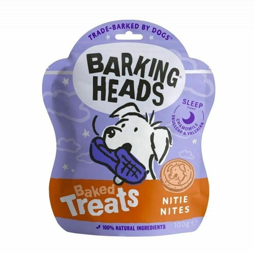 Petiscos assados Nitie Nights para cães, sabor natural.