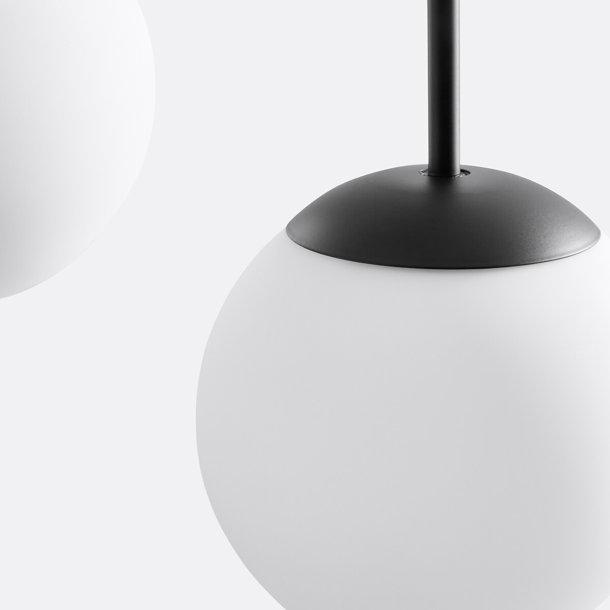 LA REDOUTE INTERIEURS<br>Luminária pendente em metal e opala, Theide