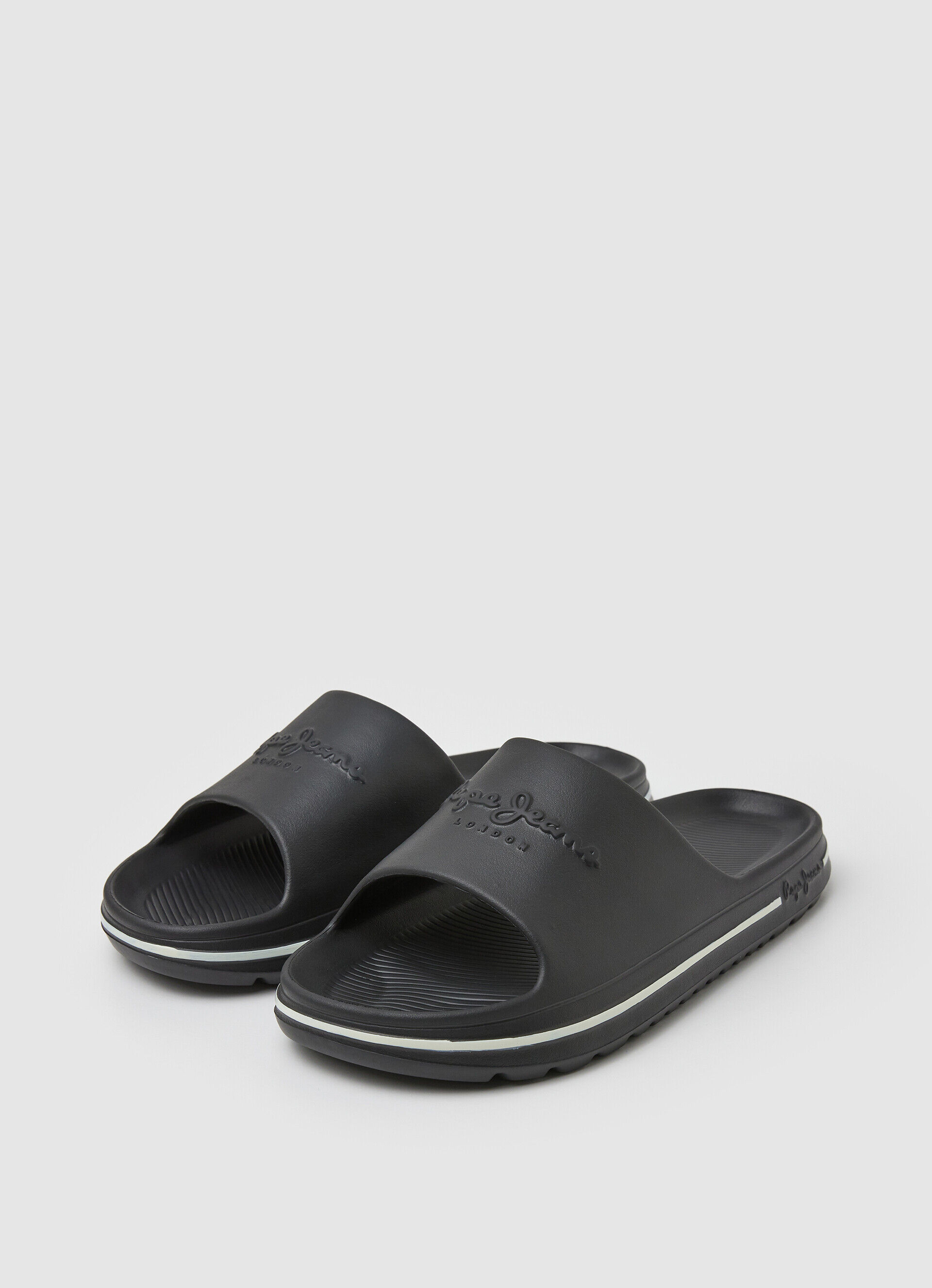 Chinelo de praia estilo slide - preto
