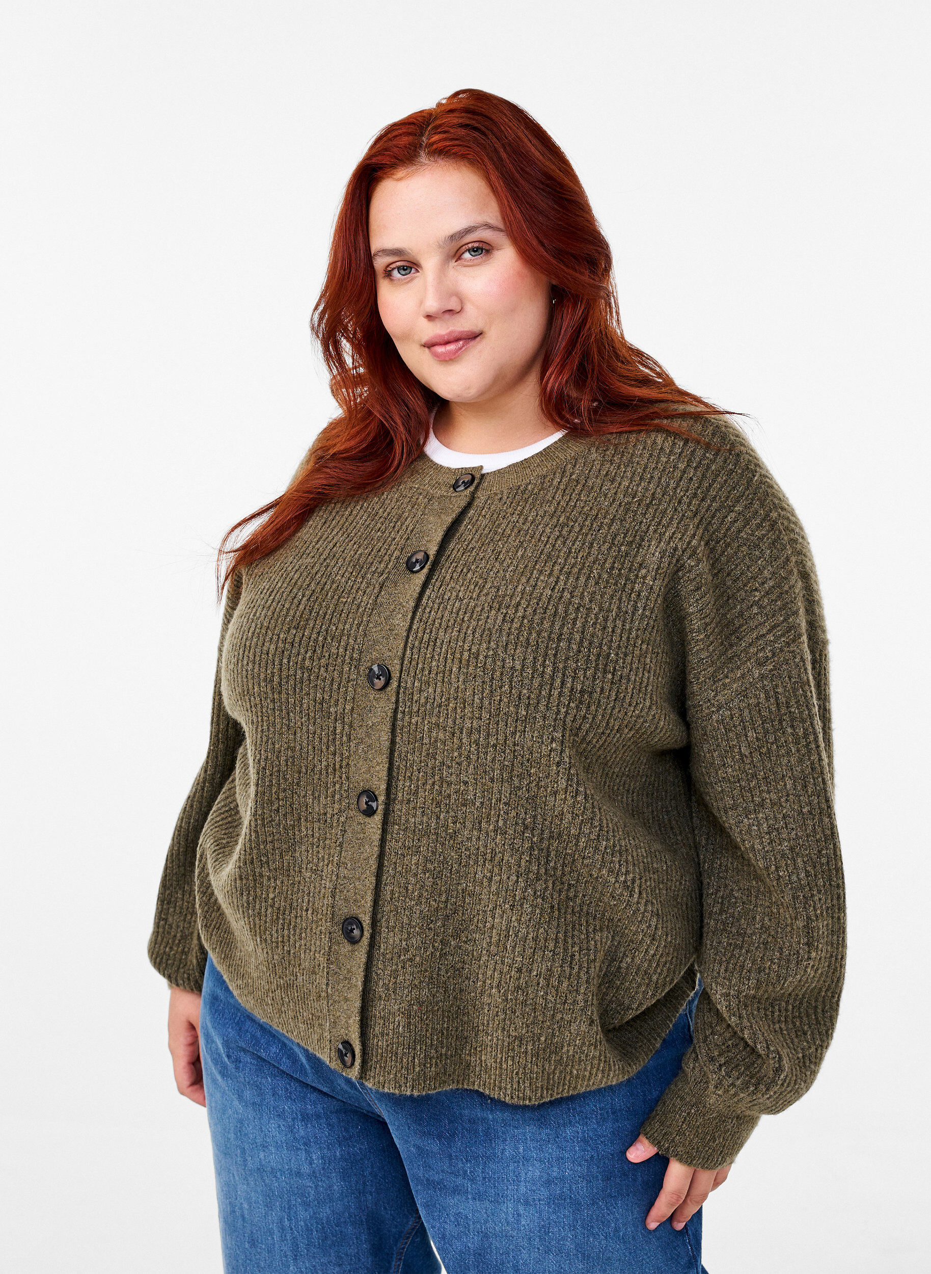 Ribstrikket cardigan med knapper