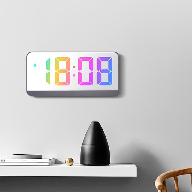 LED-ur Elektronisk digitalt vækkeur Farverig 12/24H