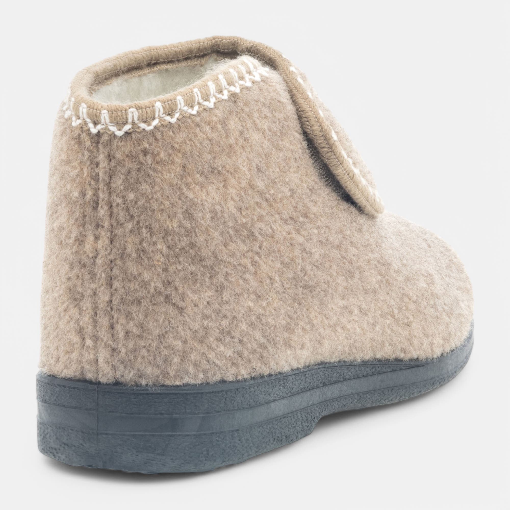 Pantoufles attaches velcros Femme beige