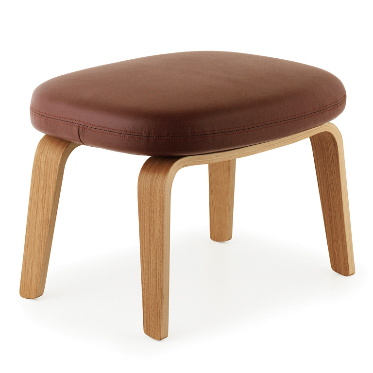 Normann Copenhagen Era Footstool voetenbank met eiken onderstel Leder Tango bruin