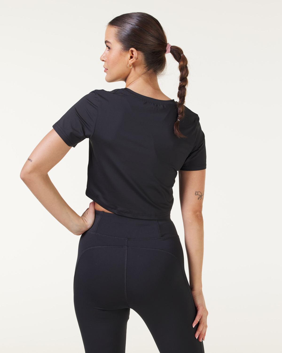 LEVITY Elemental Crop Tee Black