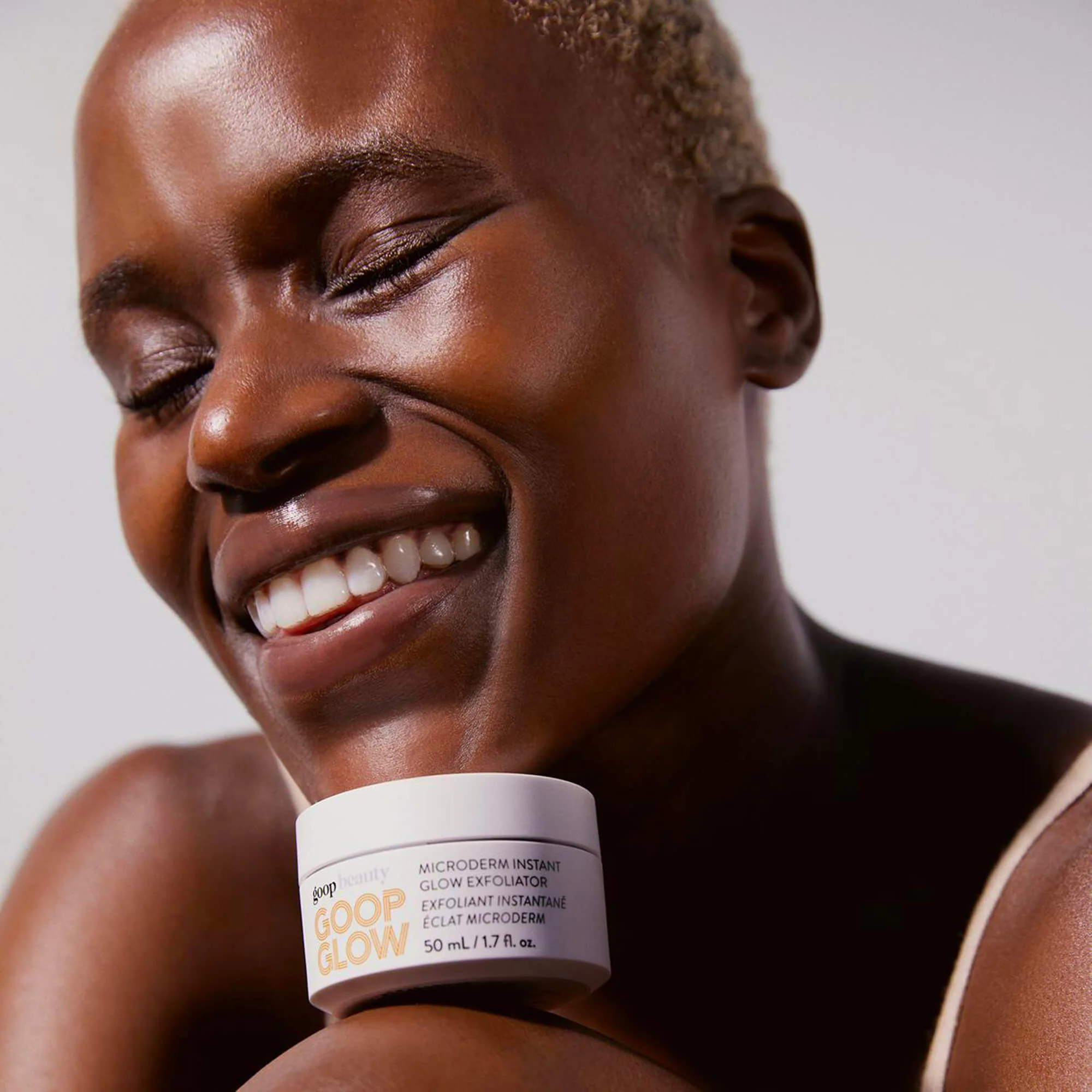Goop Beauty Microderm Instant Glow Exfoliant Éclat