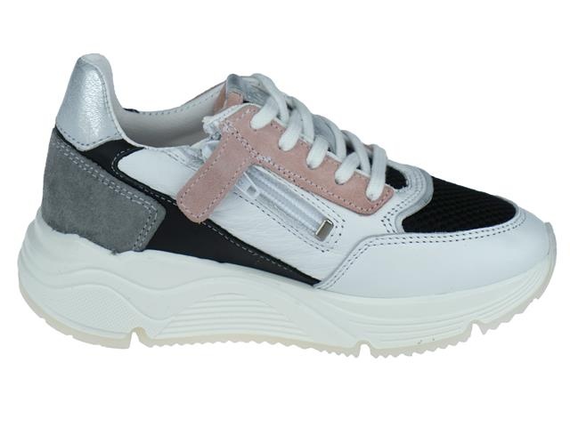 Giga Sneaker