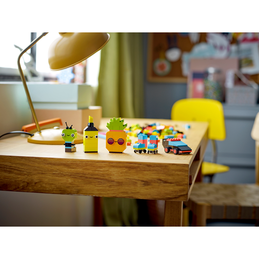LEGO Classic Kreativ Sjov Med Neonfarver - 11027