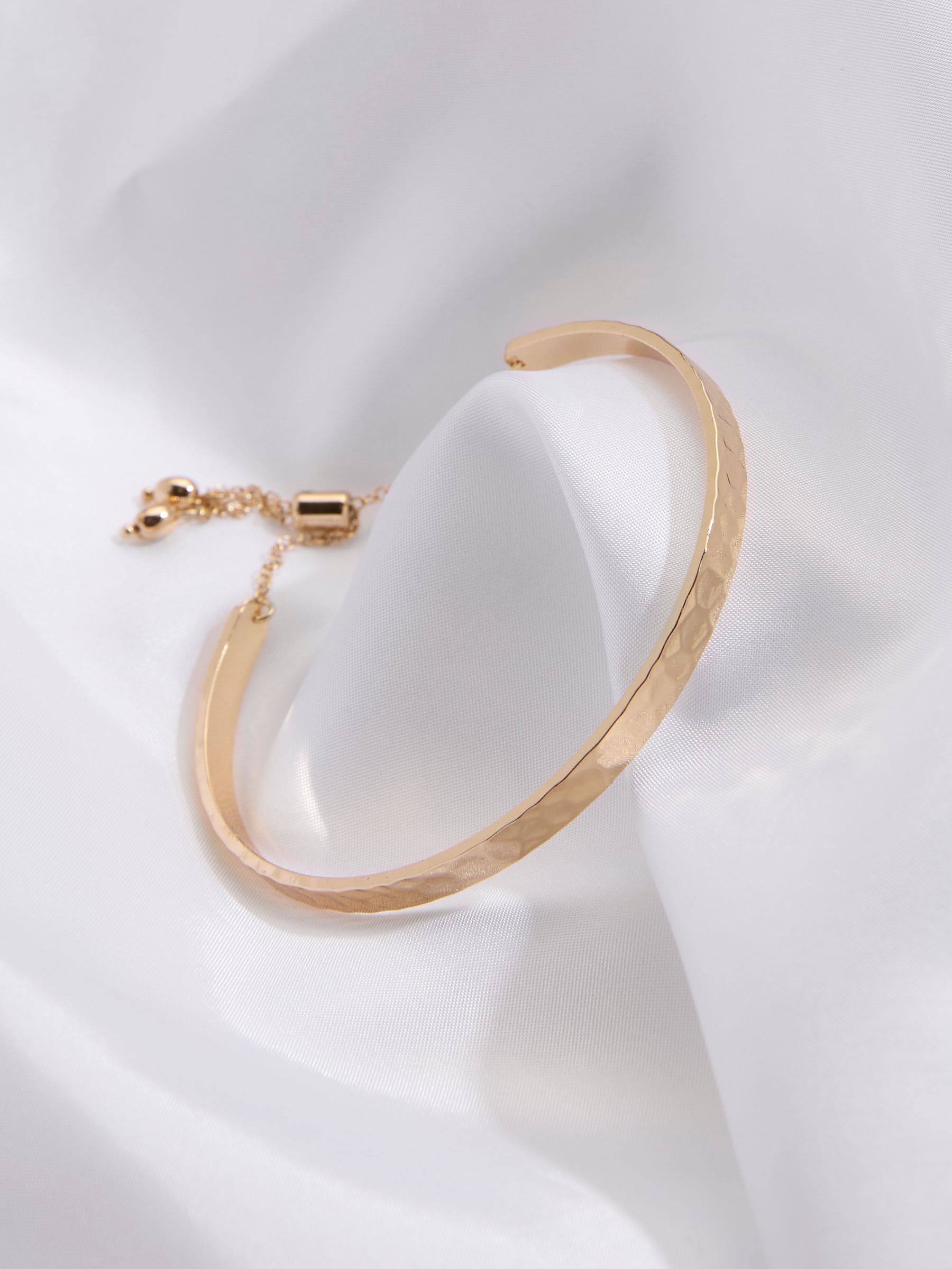 FatFace Hammered Bangle