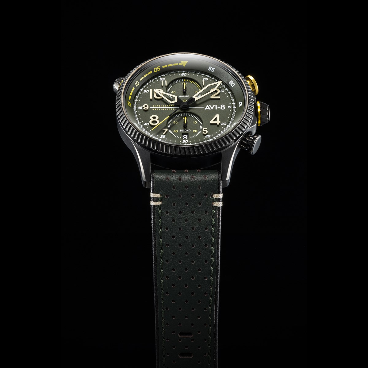 Montre homme meca-quartz chronographe japonais AVI-8 - Bracelet cuir véritable de vachette  - Date - HAWKER HUNTER