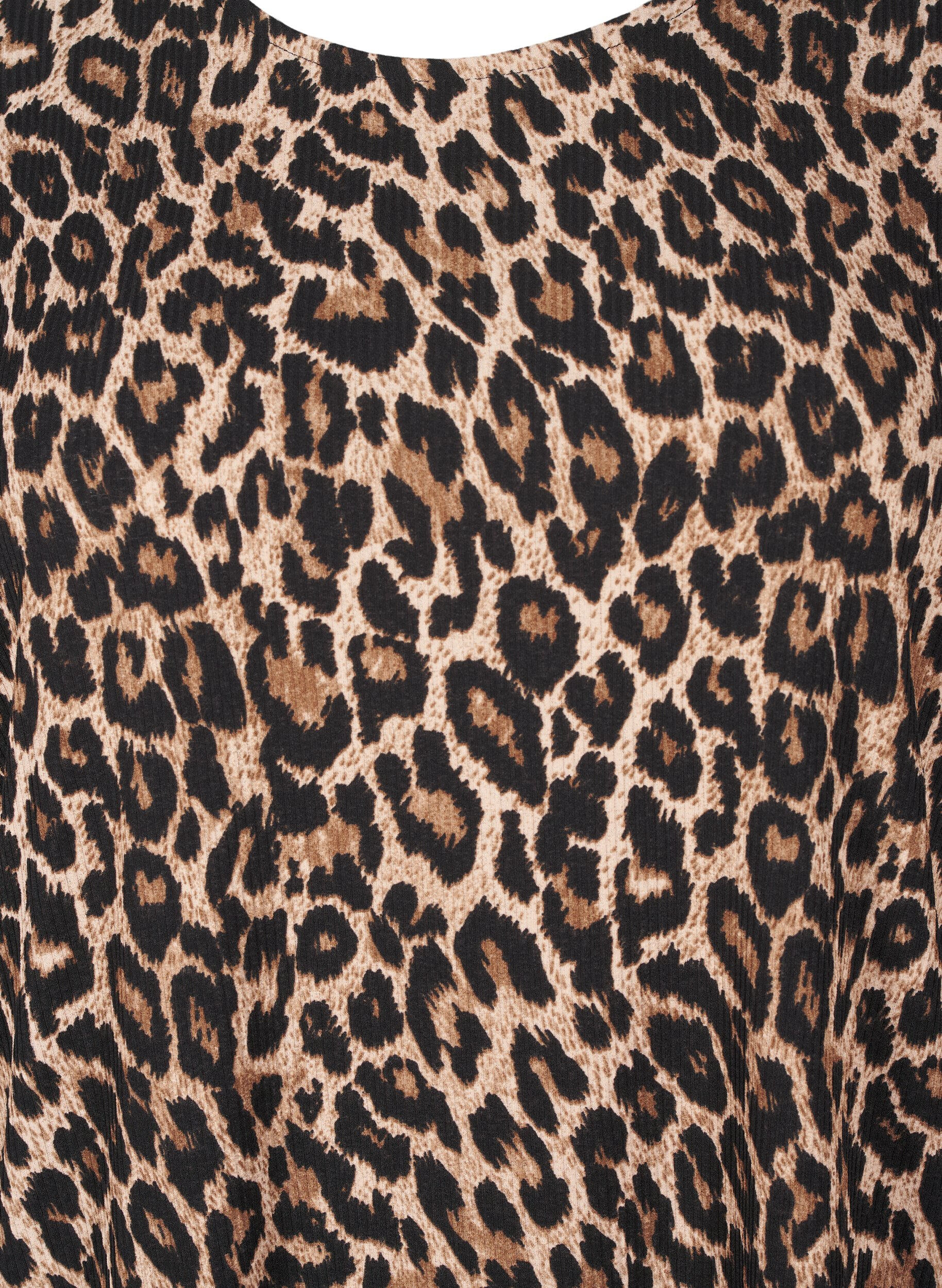 Bluse med lange ærmer og leoprint