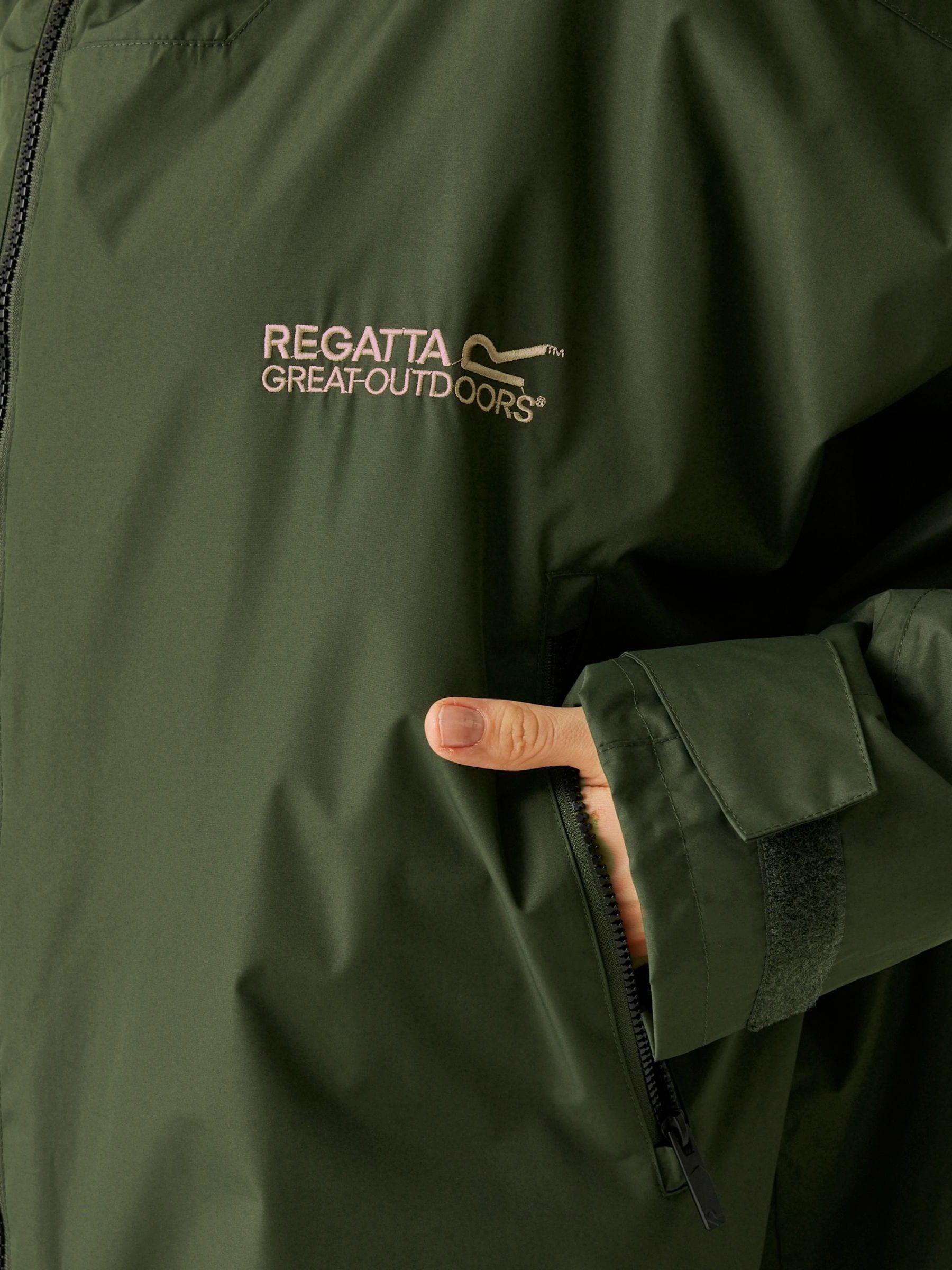 Groen - Regatta - Waterdichte omkleedjas met dierenprint voor volwassenen