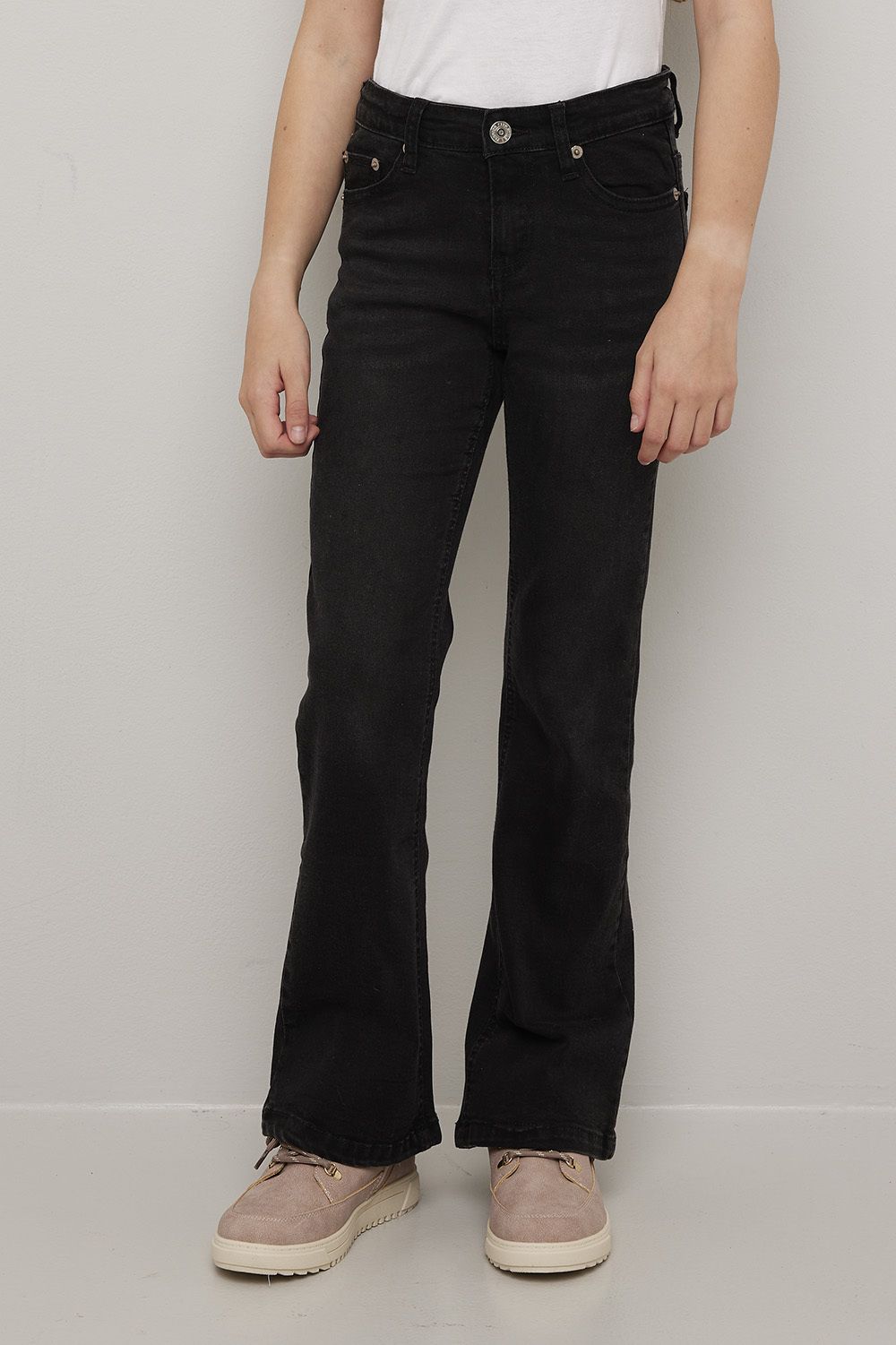 Jeans utsvinget med lavt liv Lina