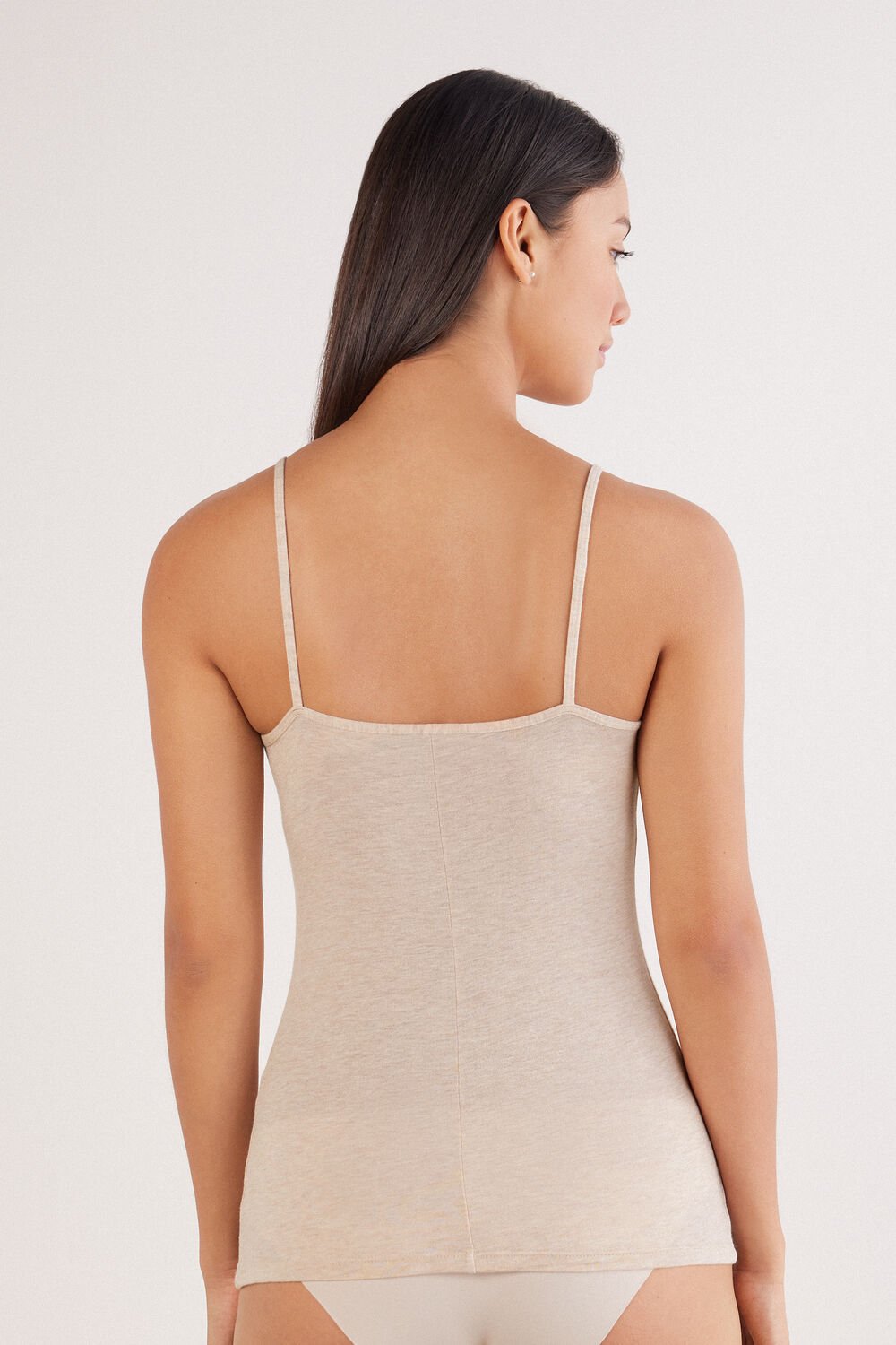 Blusa ultraleve em modal e cashmere com detalhes em renda.