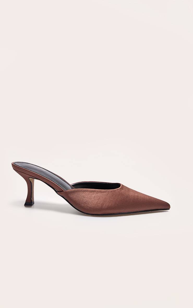 Chocolat Mules À Bout Pointu En Satin À Talon Aiguille Mi-haut