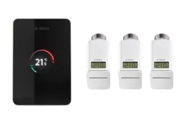 EasyControl CT200 - sæt, sort. 1 styring og 3 termostater.
