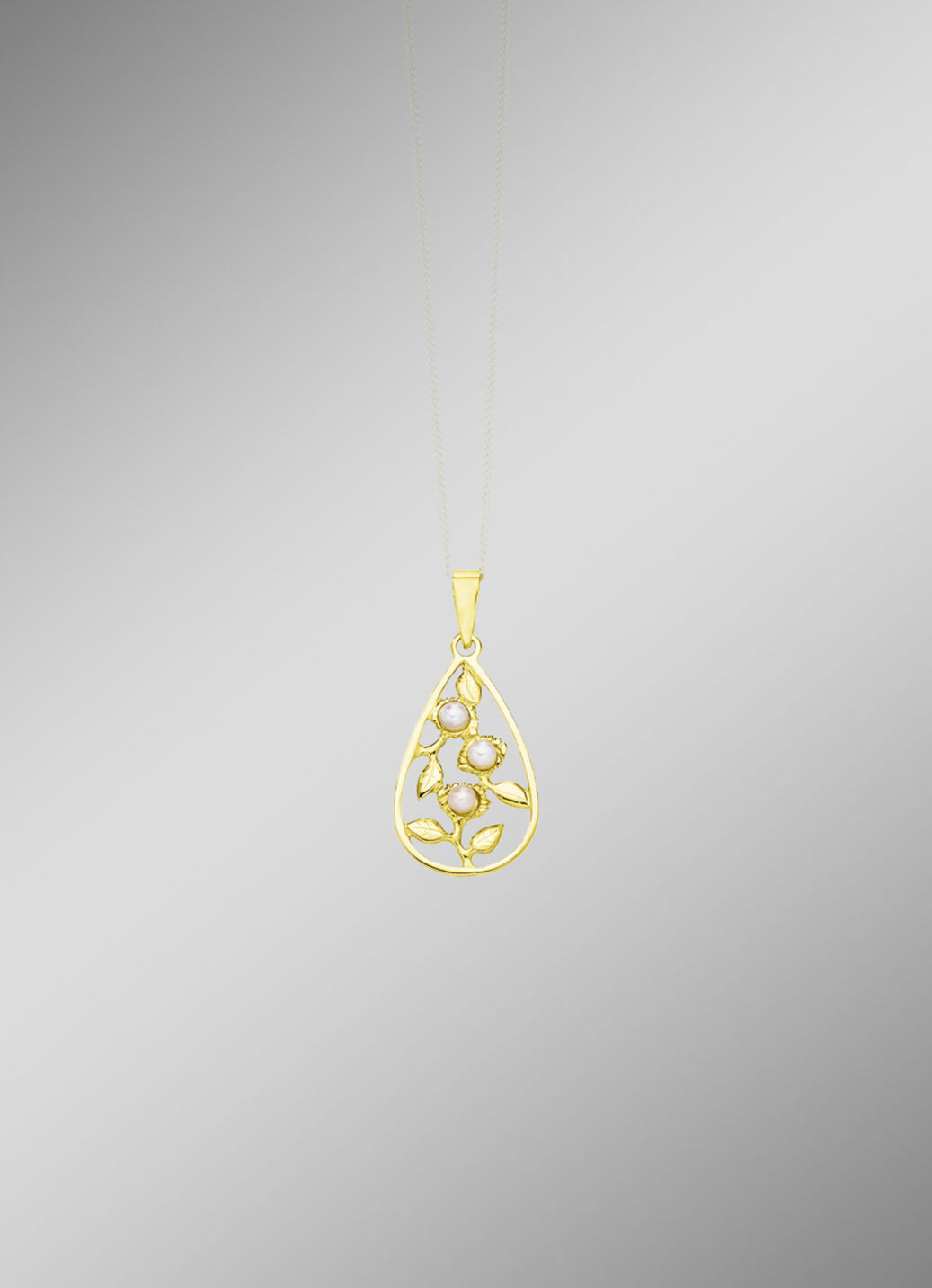 Eleganter Anhänger im Blumendesign mit Süßwasser-Zuchtperlen