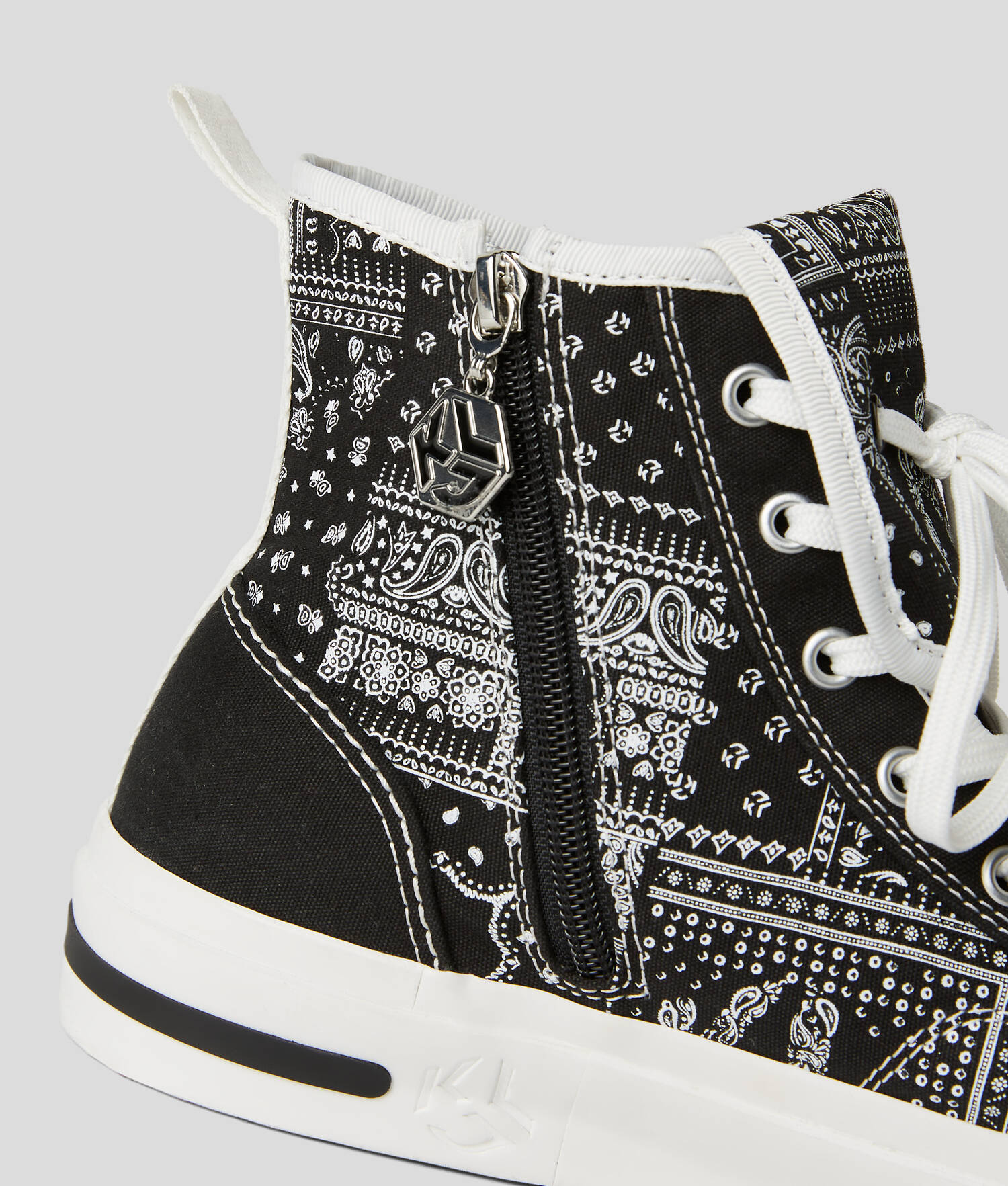 BASKETS MONTANTES À MOTIF BANDANA KLJ VULC