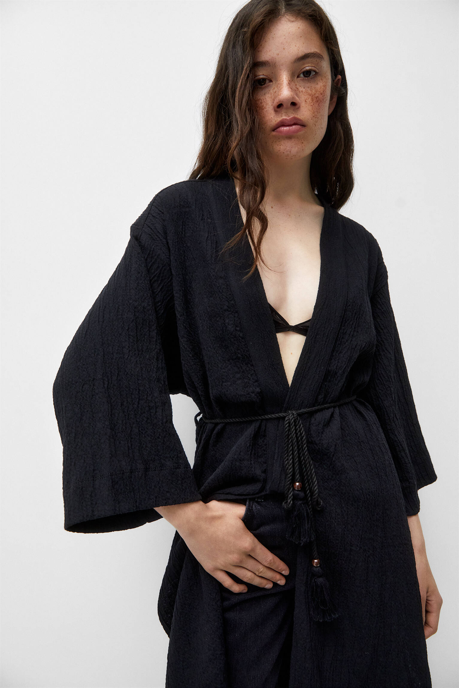 Kimono longo com bainha - Preto