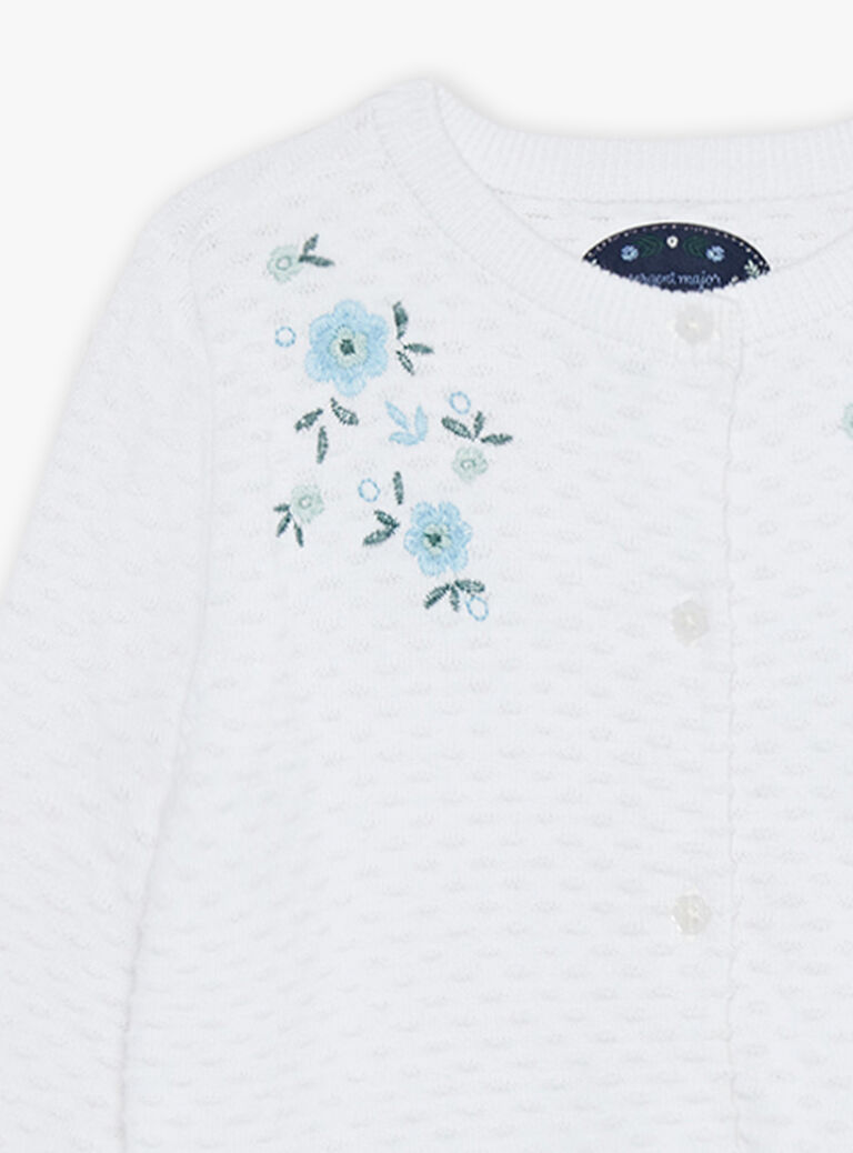 Gilet écru à broderies fleuries