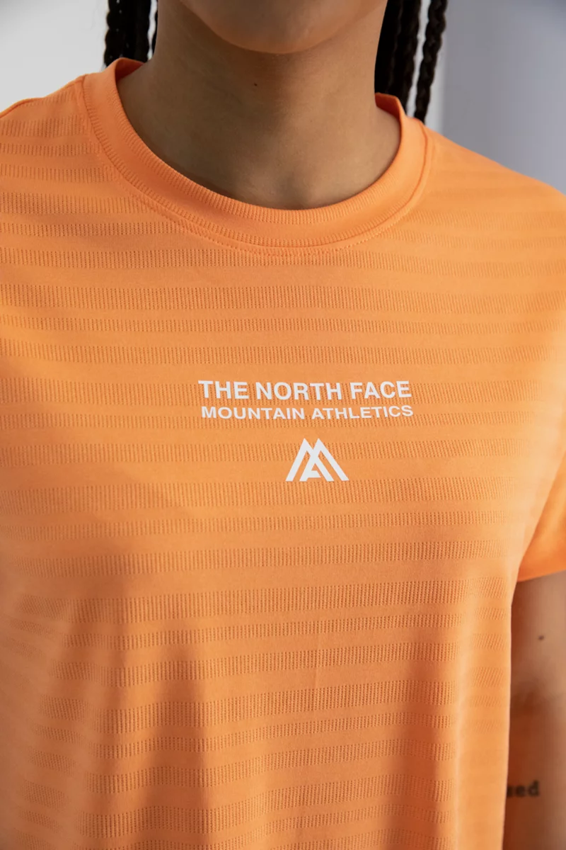 The North Face Mountain Athletics Damen T-Shirt