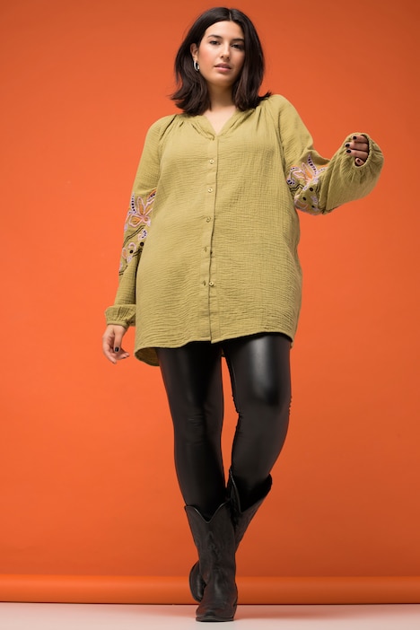 Musselin-Bluse, oversized, Tunika-Ausschnitt, Stickereien