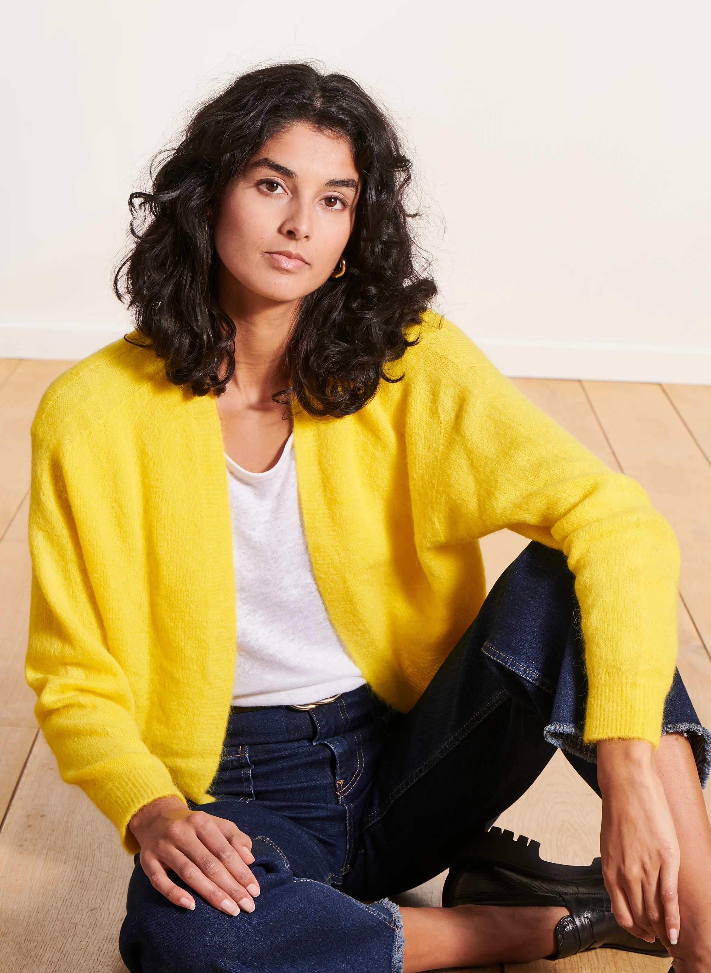 Gilet droit en maille | Jaune