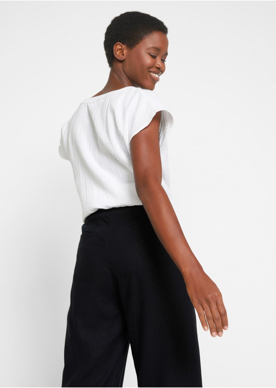 Pantalon palazzo avec lin majoritaire, coupe très large