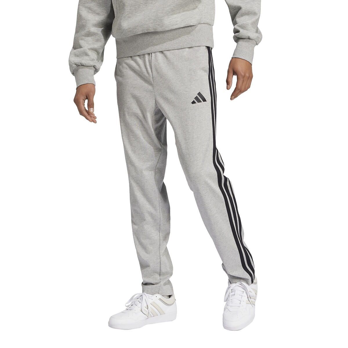ADIDAS ROUPAS ESPORTIVAS<br>Calças Trag com 3 listras Essencial
